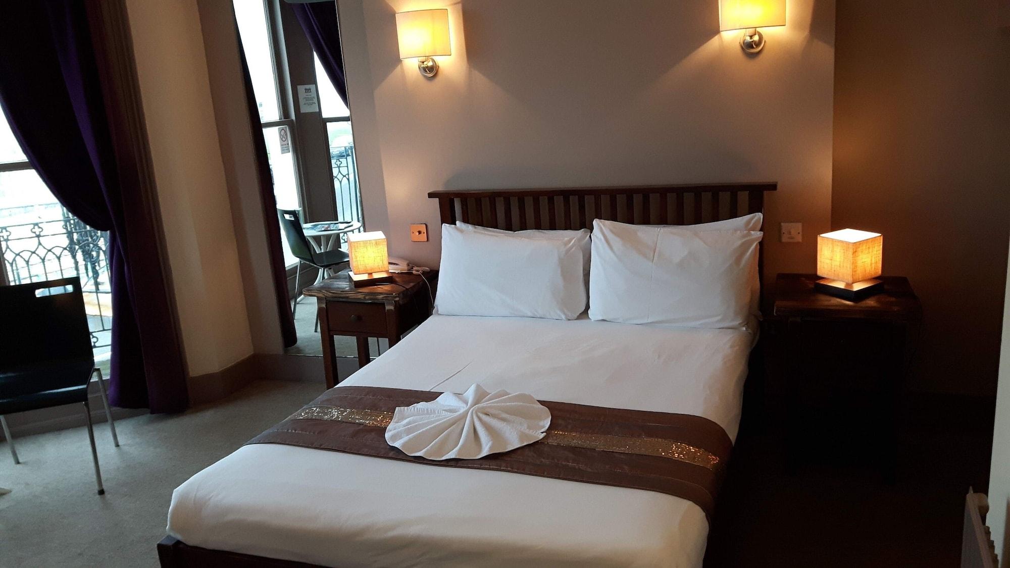 New Madeira Seafront Hotel Hove Esterno foto