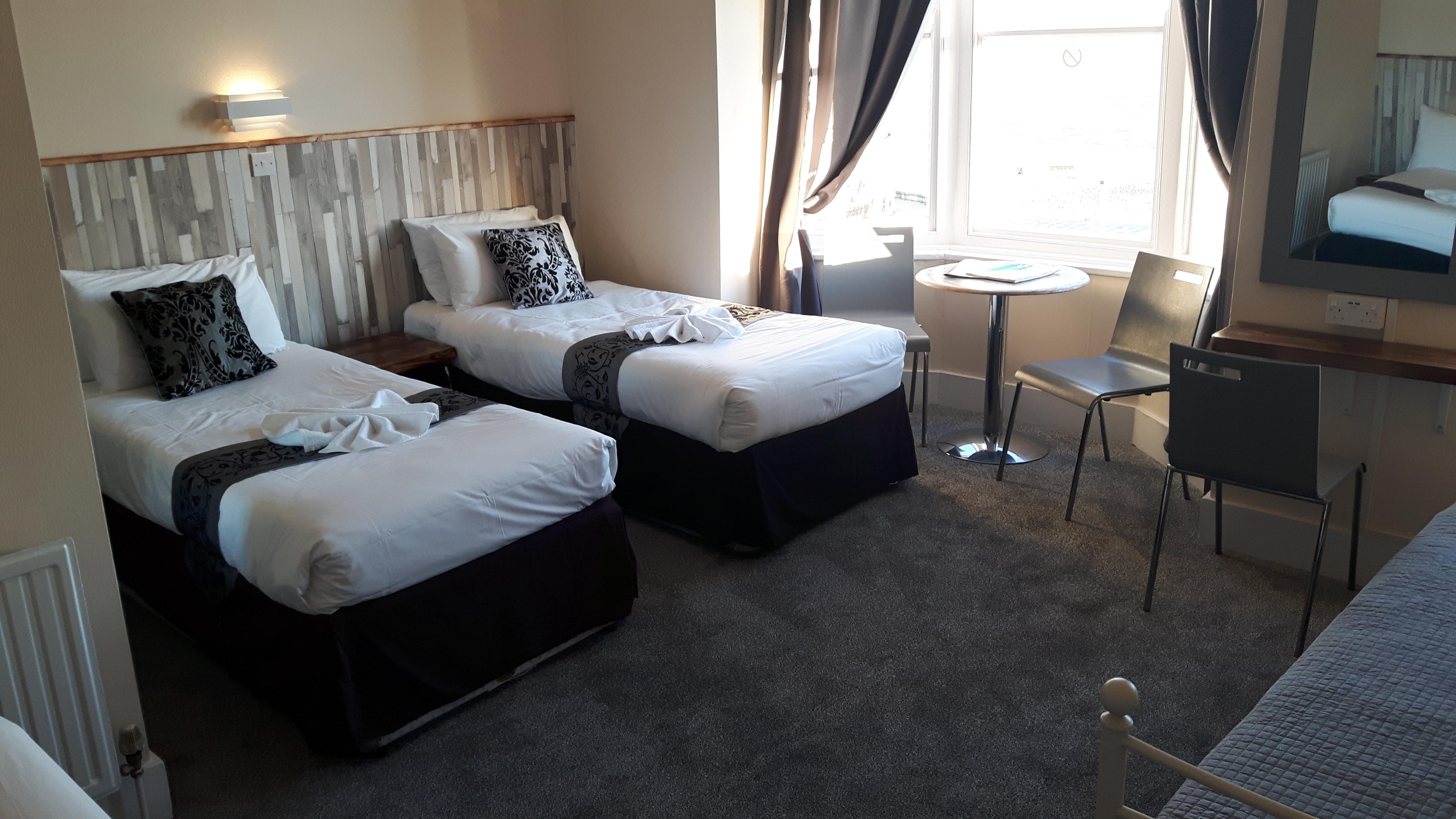 New Madeira Seafront Hotel Hove Esterno foto